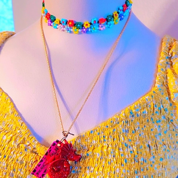 Chokers - Picture 3 of 3